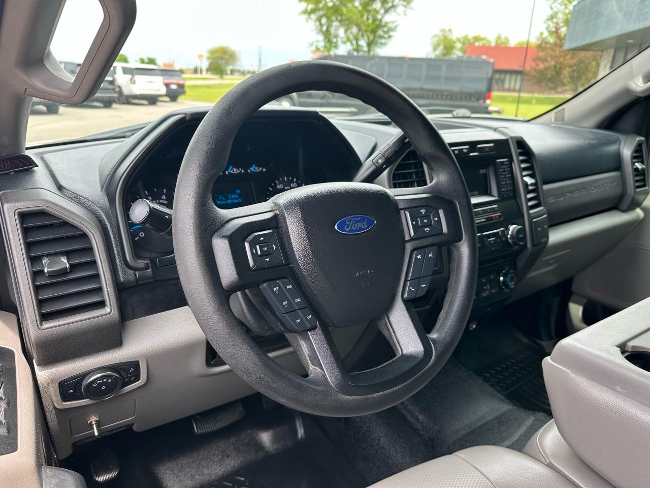 Ford F-250 SD XL SuperCab 4WD 2017