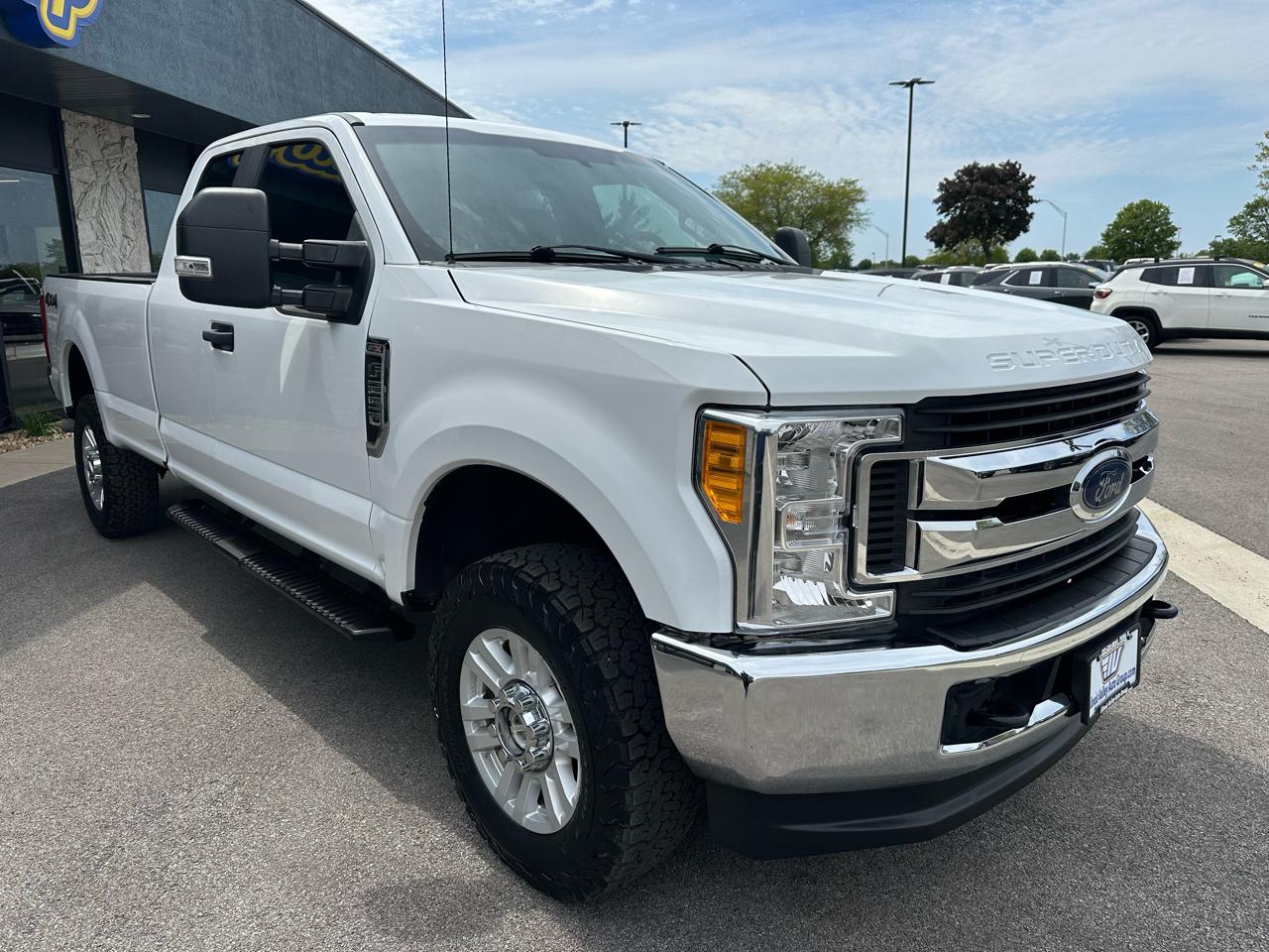 Ford F-250 SD XL SuperCab 4WD 2017