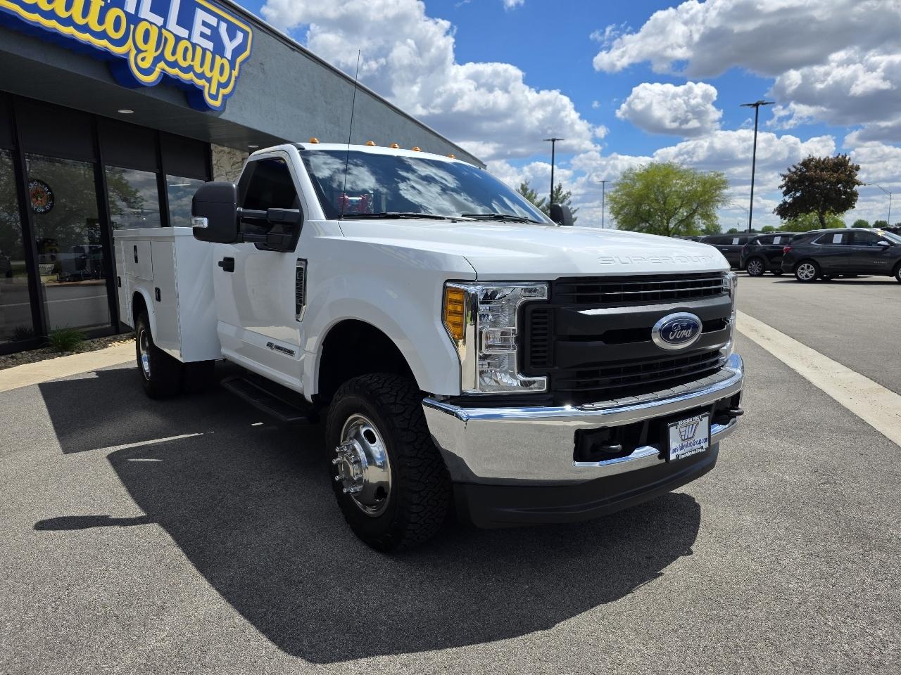 Ford F-350 SD XL DRW 4WD 2017
