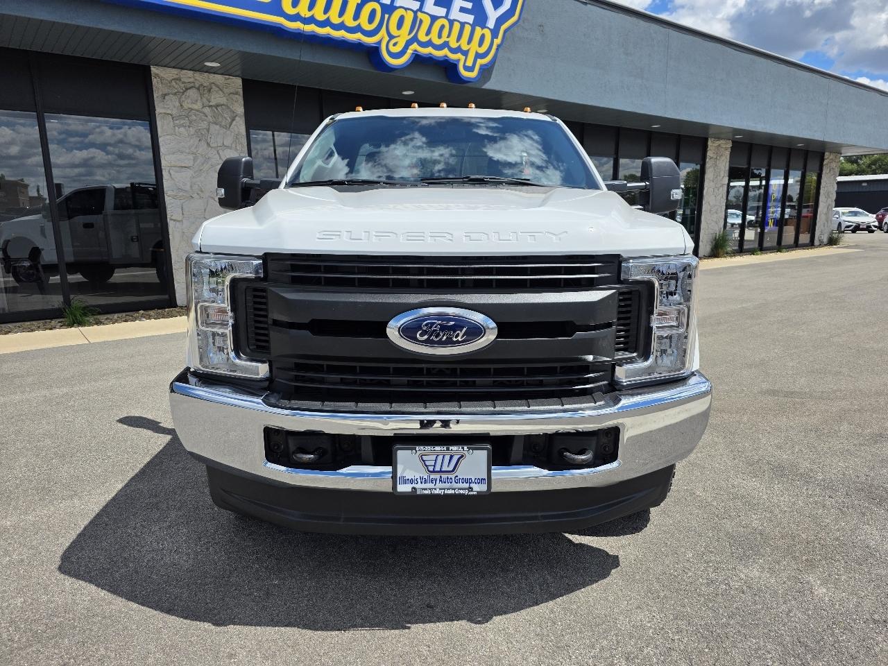 Ford F-350 SD XL DRW 4WD 2017