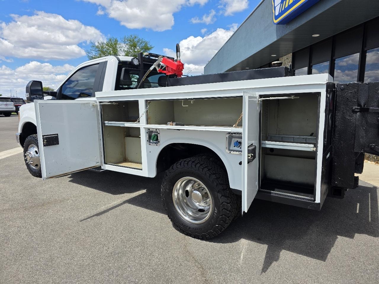 Ford F-350 SD XL DRW 4WD 2017