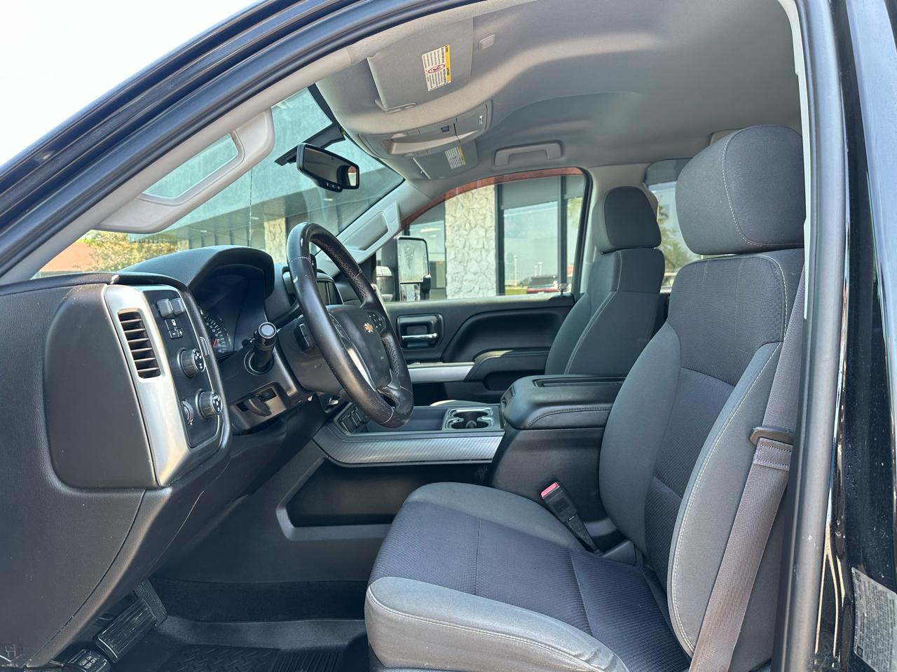 Chevrolet Silverado 3500HD LT Crew Cab 4WD 2015