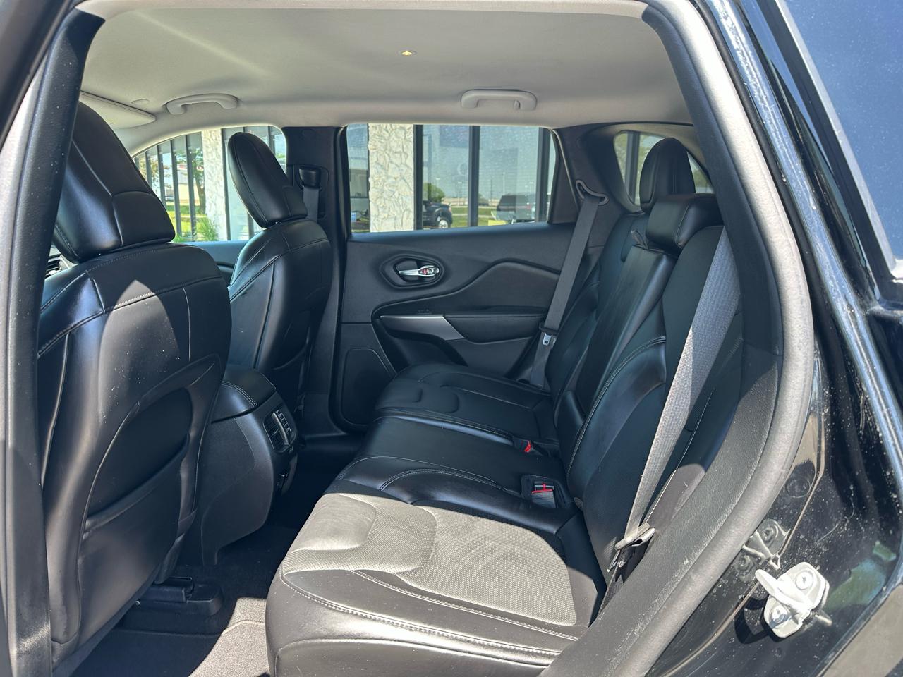 Jeep Cherokee Latitude Lux 4WD 2021