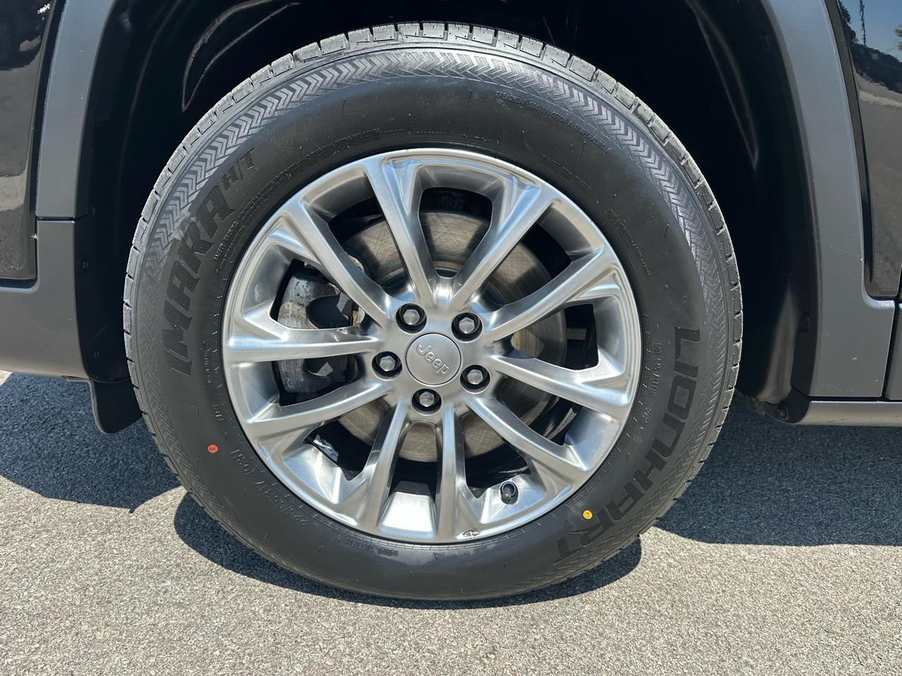 Jeep Cherokee Latitude Lux 4WD 2021