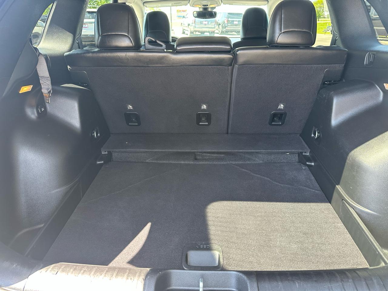 Jeep Cherokee Latitude Lux 4WD 2021