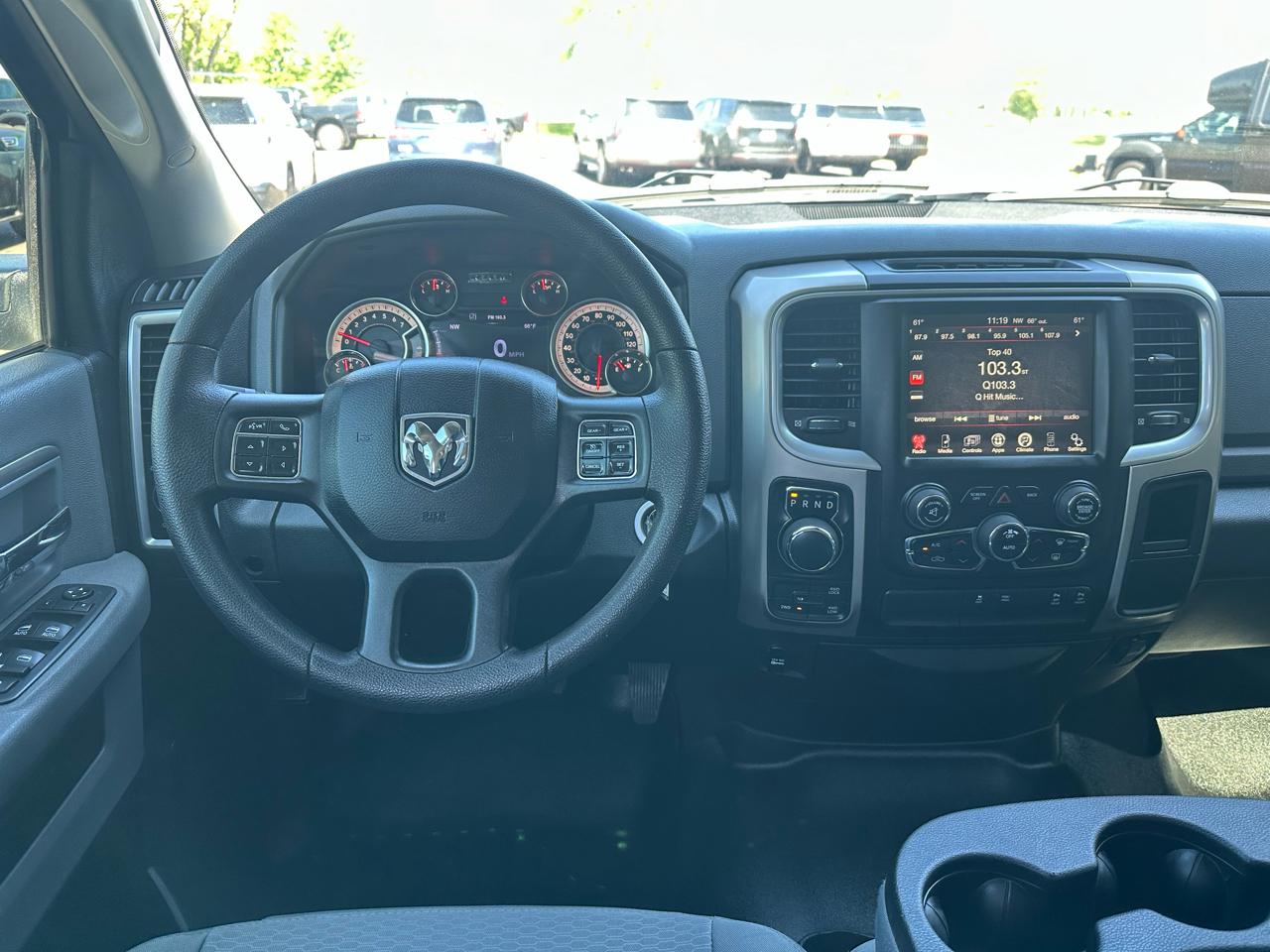RAM 1500 Outdoorsman 4x4 Crew Cab 5'7" Box 2017