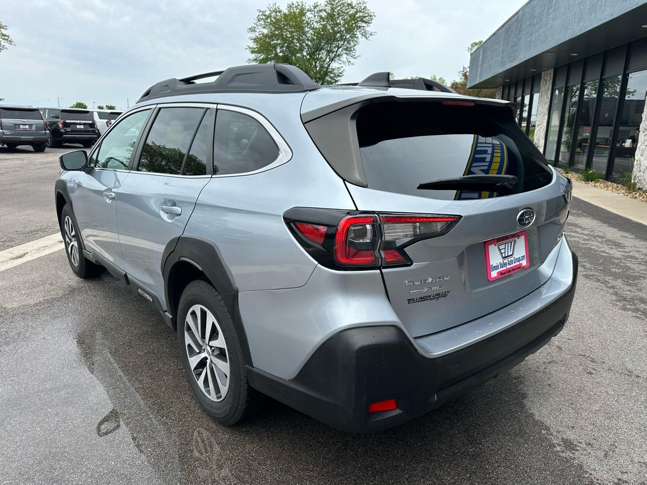 Subaru Outback Premium 2023