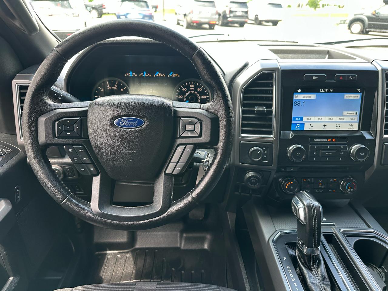 Ford F-150 XLT SuperCrew 4WD 2016