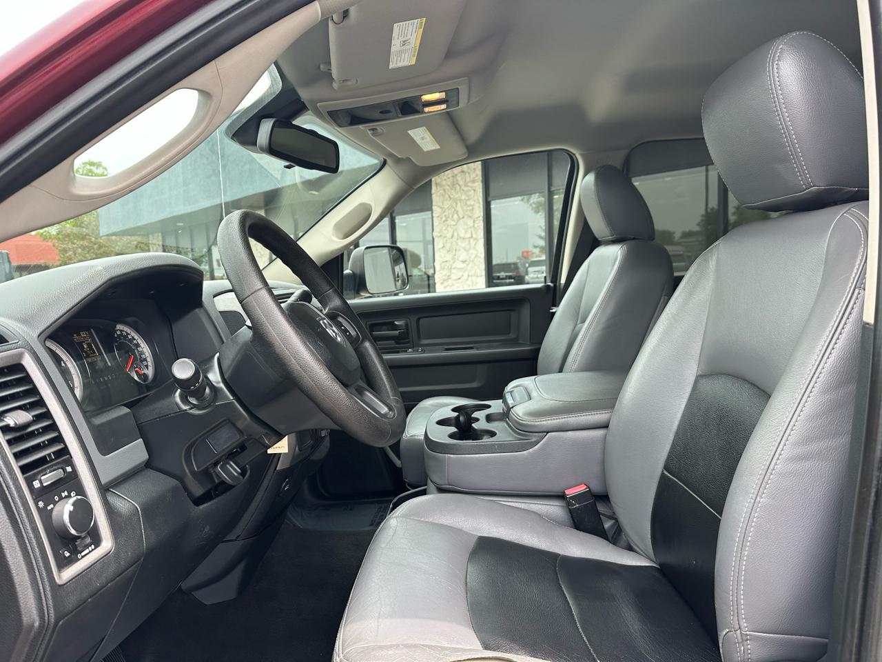 RAM 2500 Tradesman Crew Cab SWB 4WD 2016