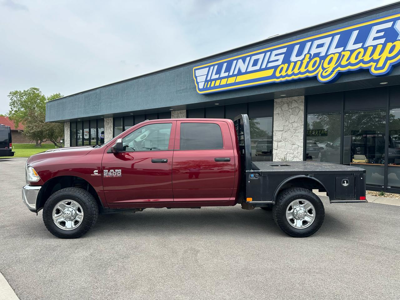 RAM 2500 Tradesman Crew Cab SWB 4WD 2016