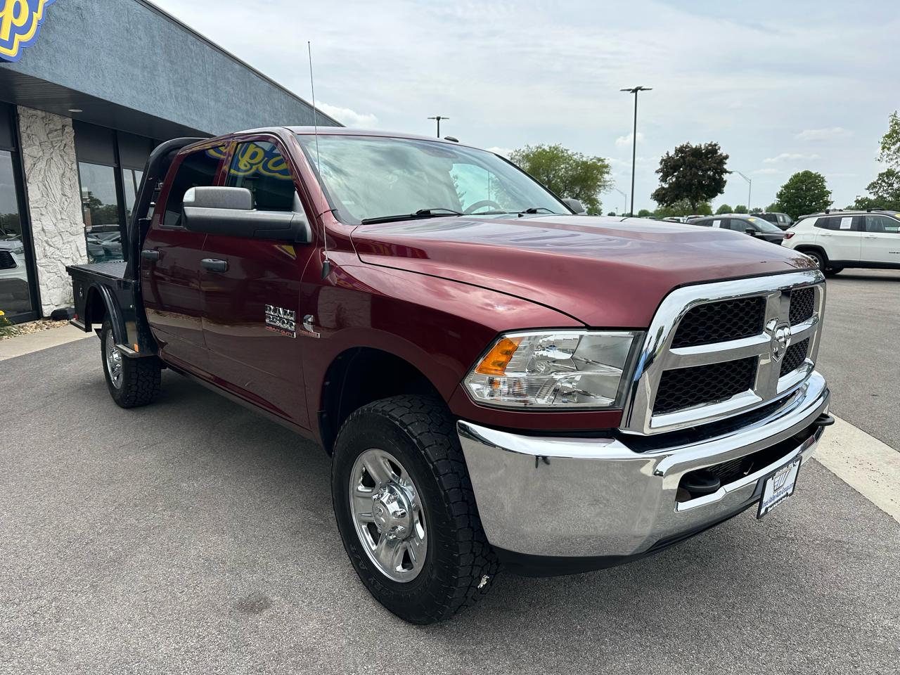 RAM 2500 Tradesman Crew Cab SWB 4WD 2016