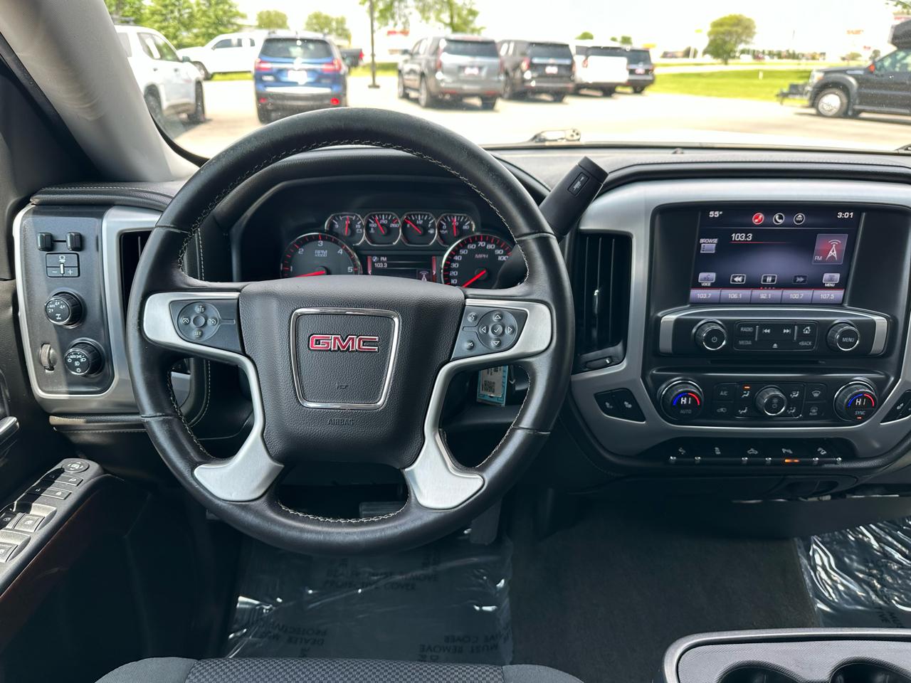 GMC Sierra 1500 SLE Crew Cab 4WD 2015