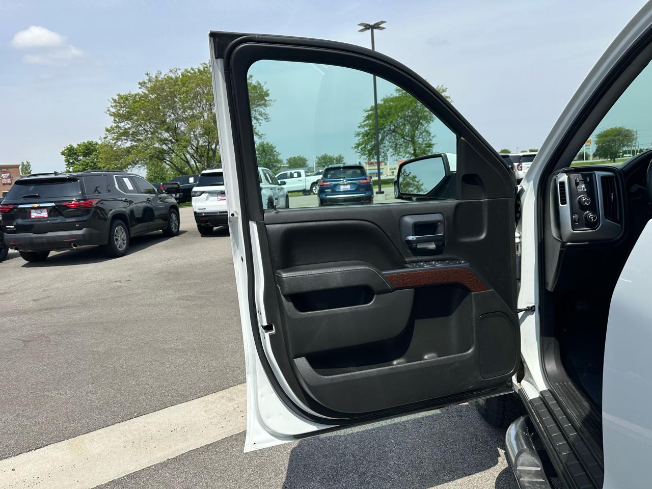 GMC Sierra 1500 SLE Crew Cab 4WD 2015