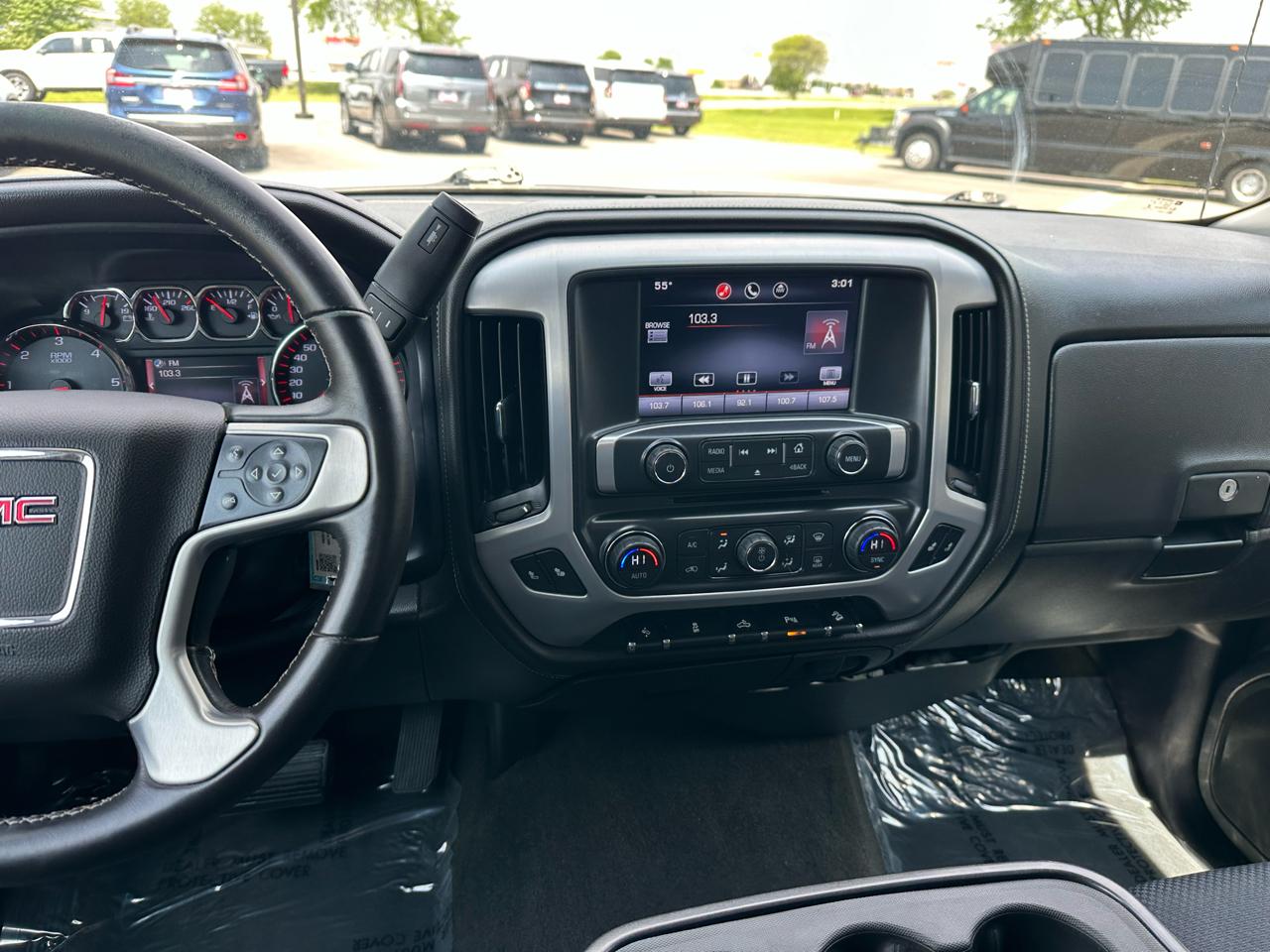 GMC Sierra 1500 SLE Crew Cab 4WD 2015
