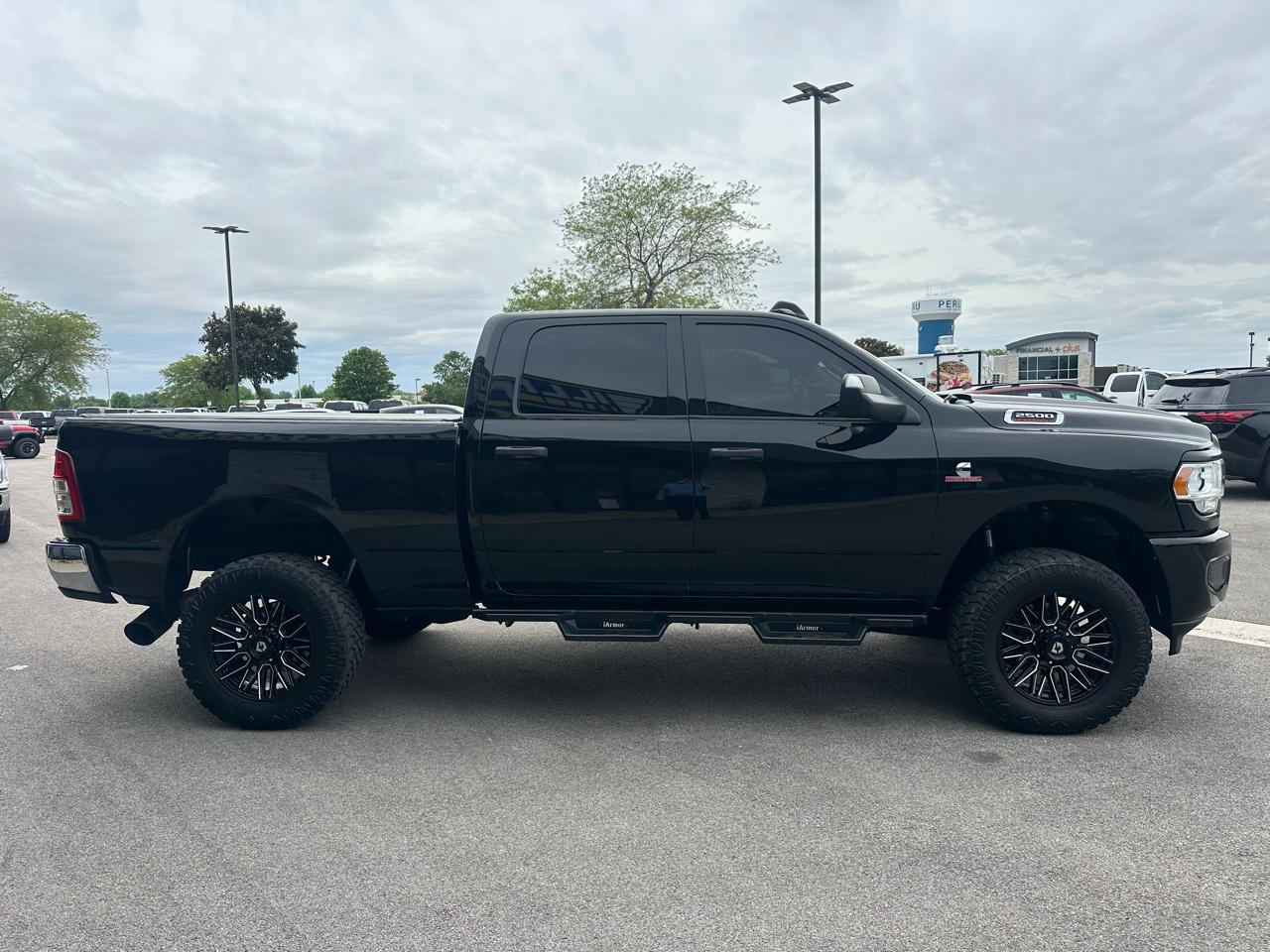 RAM 2500 Tradesman Crew Cab 4WD 2019