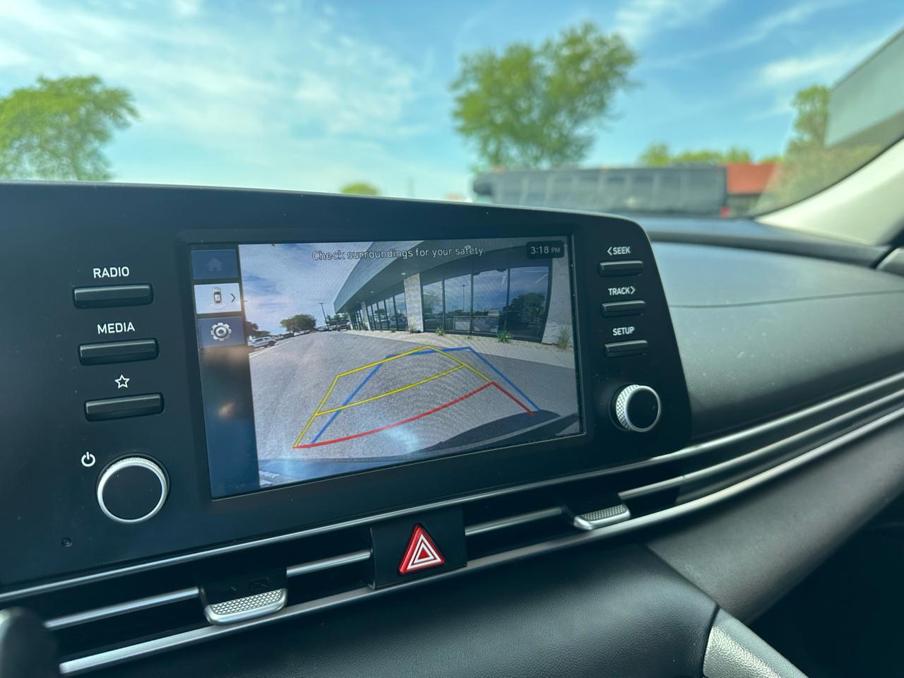 Hyundai Elantra SE 2025