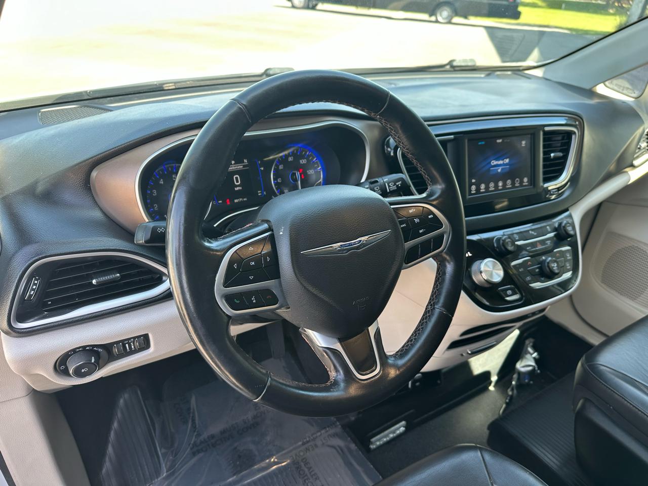 Chrysler Pacifica  2018