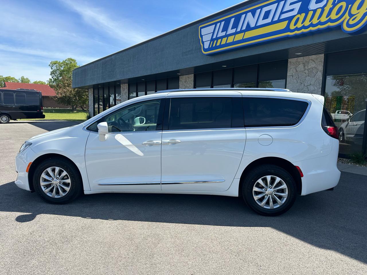 Chrysler Pacifica  2018