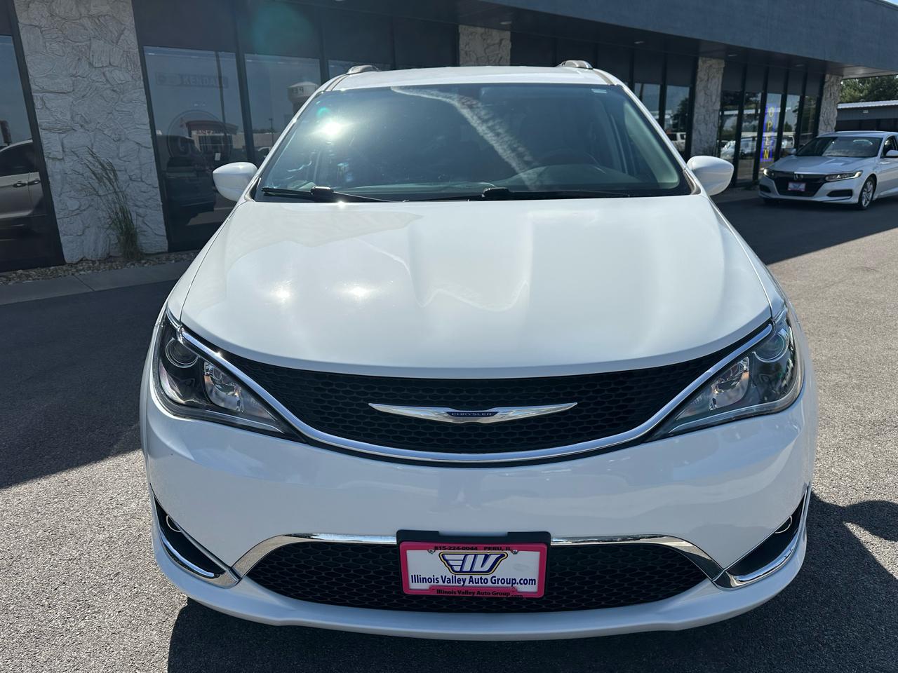 Chrysler Pacifica  2018