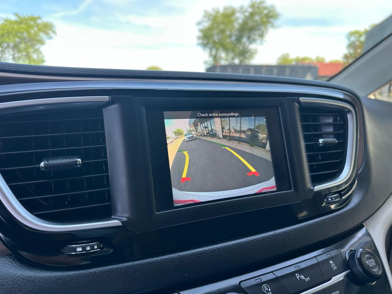 Chrysler Pacifica  2018