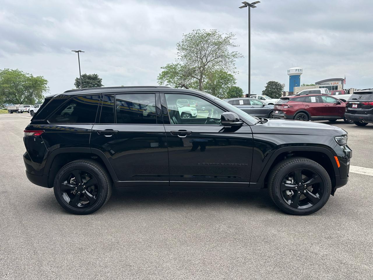 Jeep Grand Cherokee Limited 4WD 2025