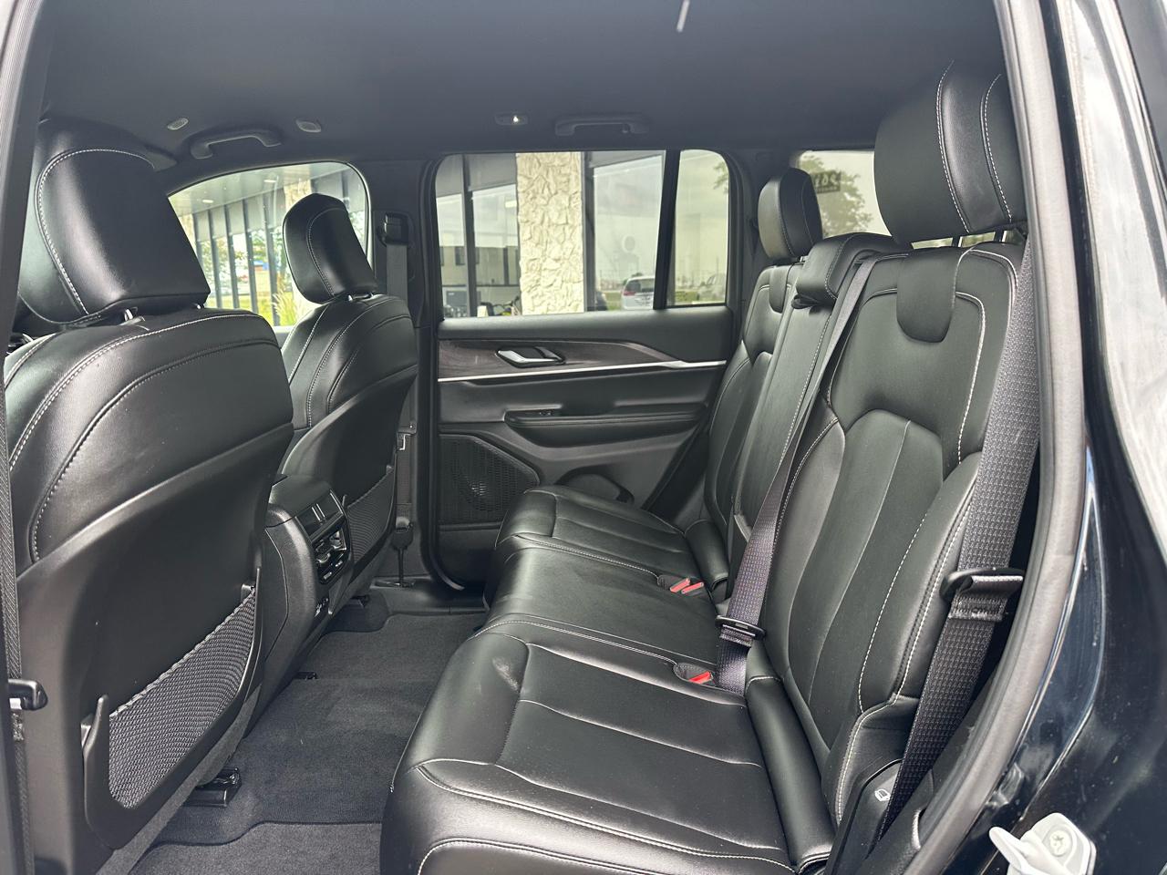 Jeep Grand Cherokee Limited 4WD 2025