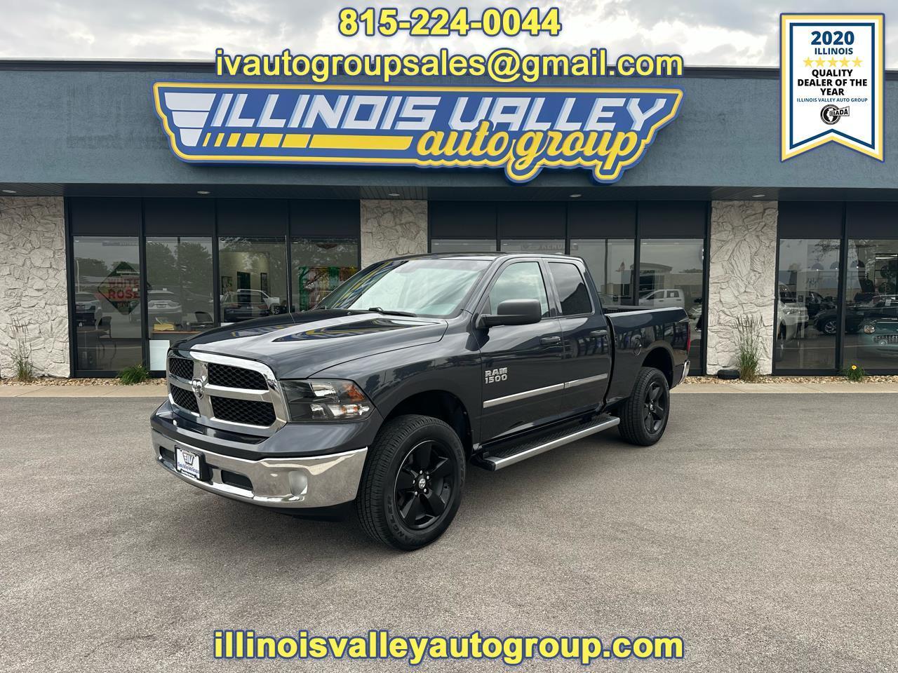 RAM 1500 Tradesman Quad Cab 4WD 2017