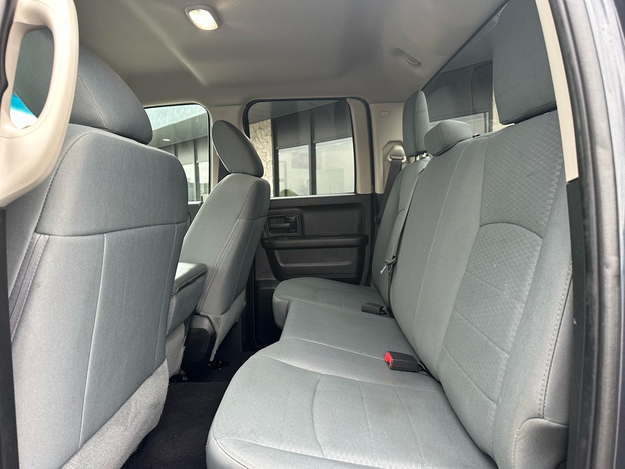 RAM 1500 Tradesman Quad Cab 4WD 2017