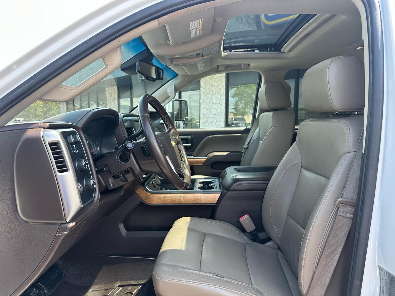 Chevrolet Silverado 3500HD LTZ Crew Cab DRW 4WD 2016