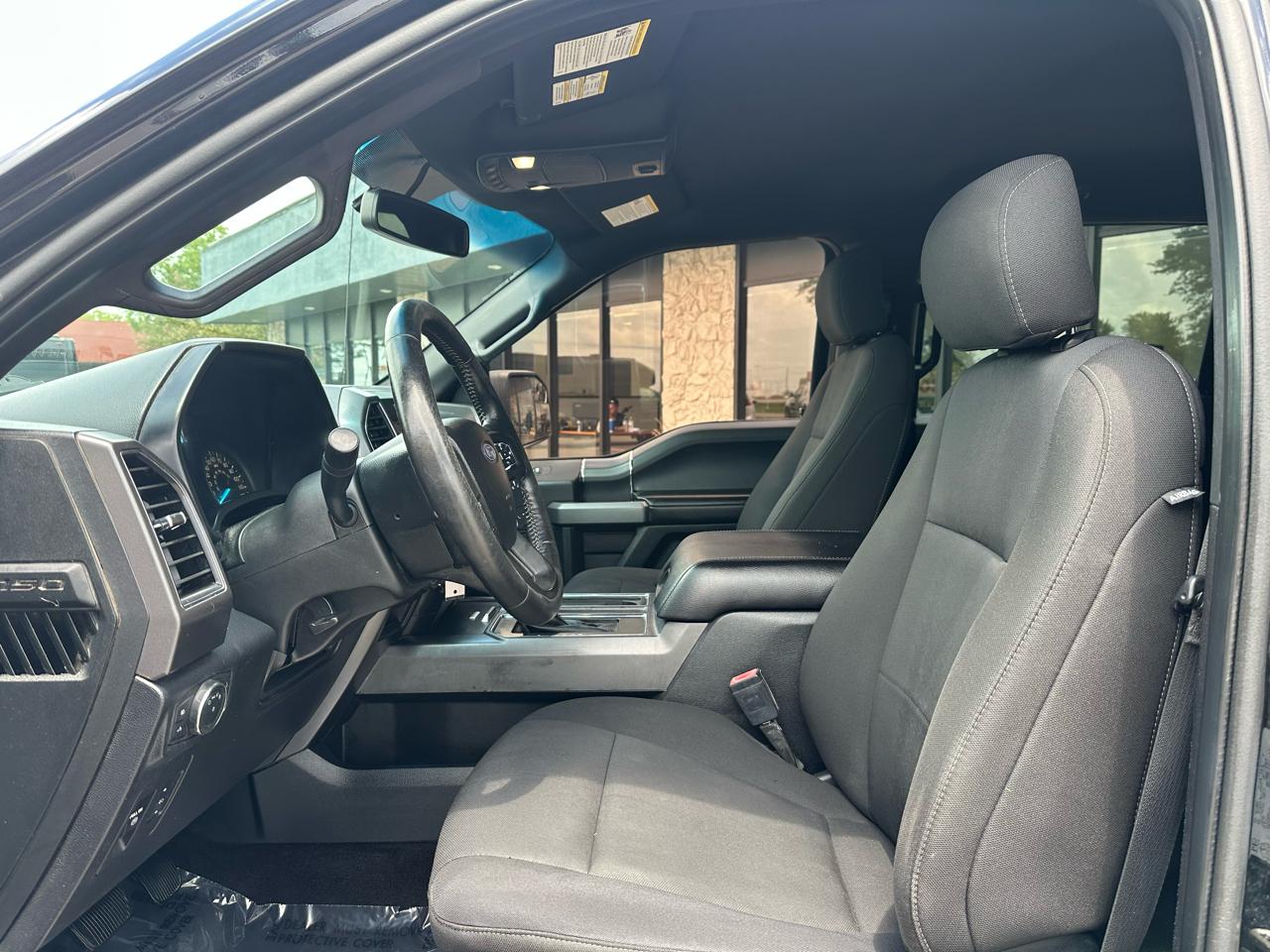 Ford F-150 XLT SuperCrew 4WD 2018