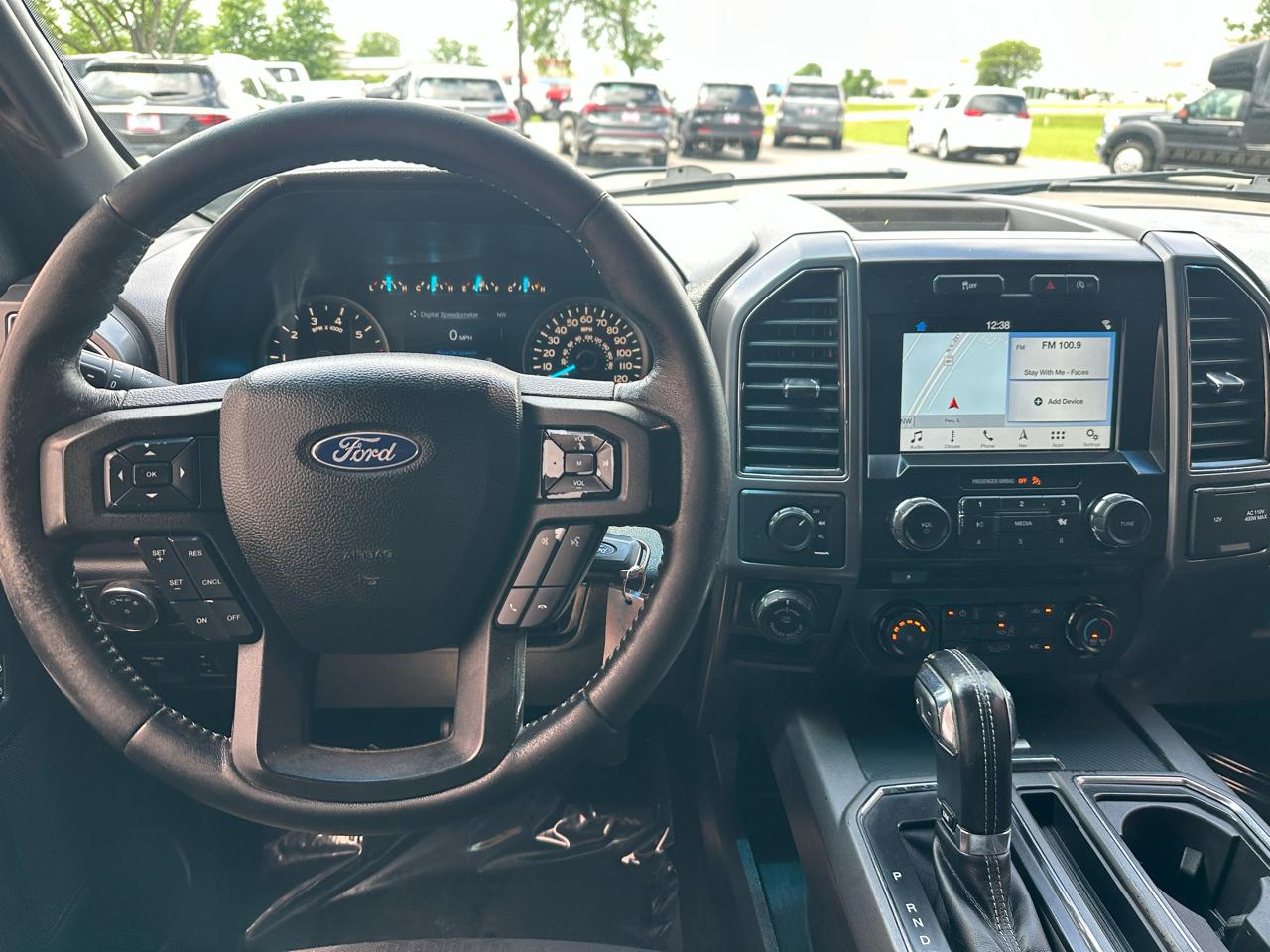 Ford F-150 XLT SuperCrew 4WD 2018