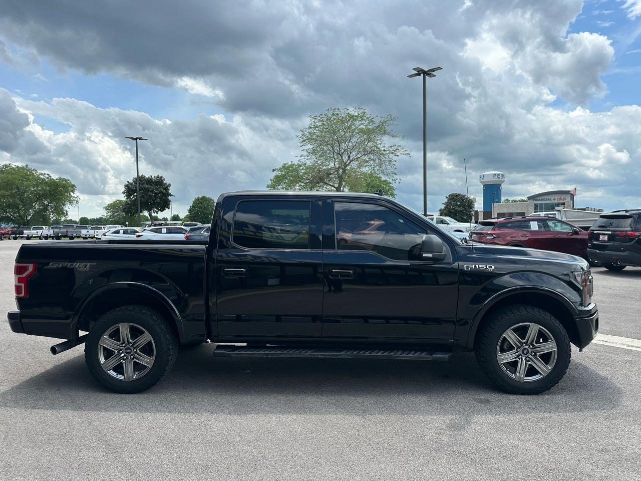 Ford F-150 XLT SuperCrew 4WD 2018