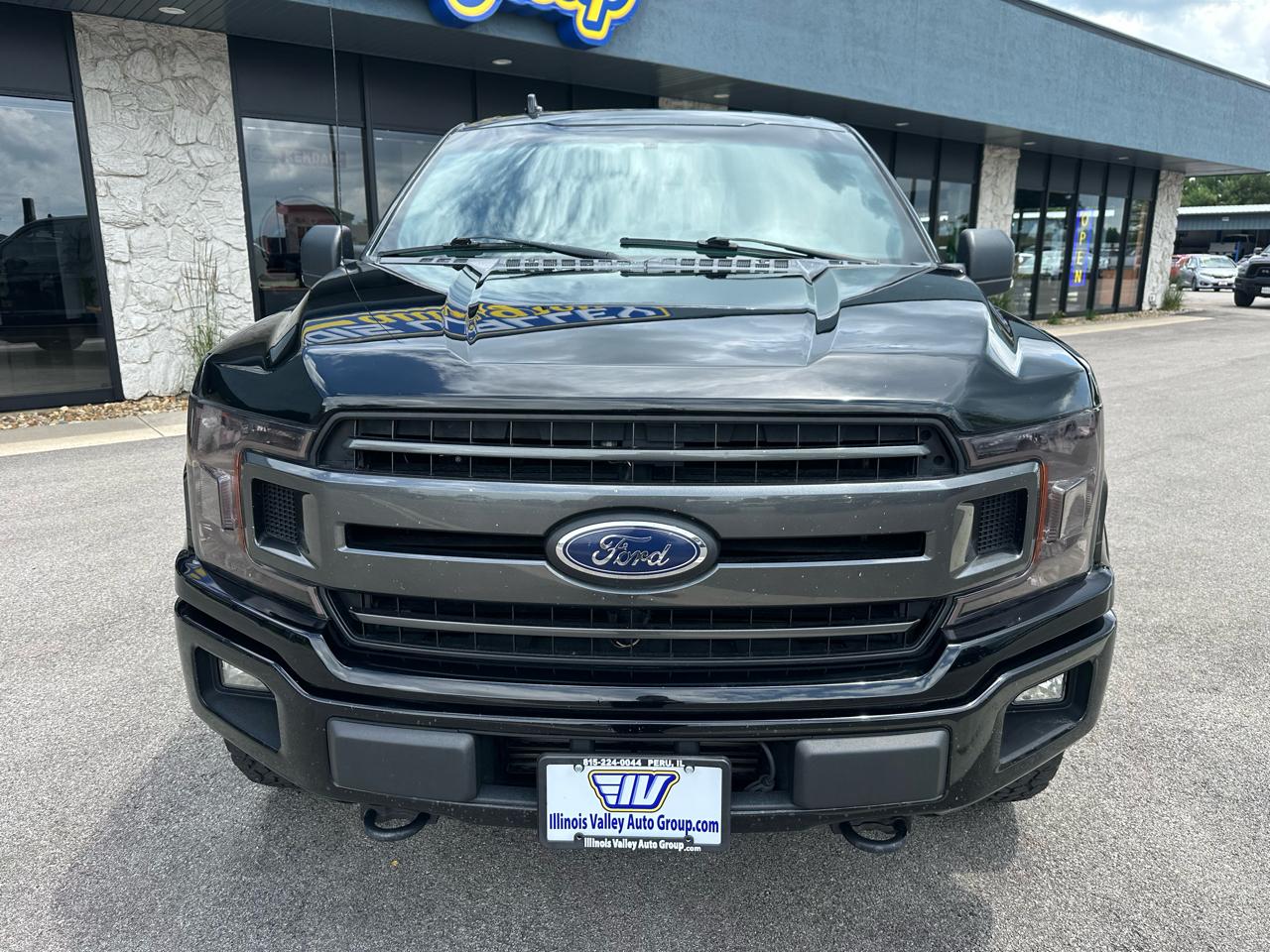 Ford F-150 XLT SuperCrew 4WD 2018