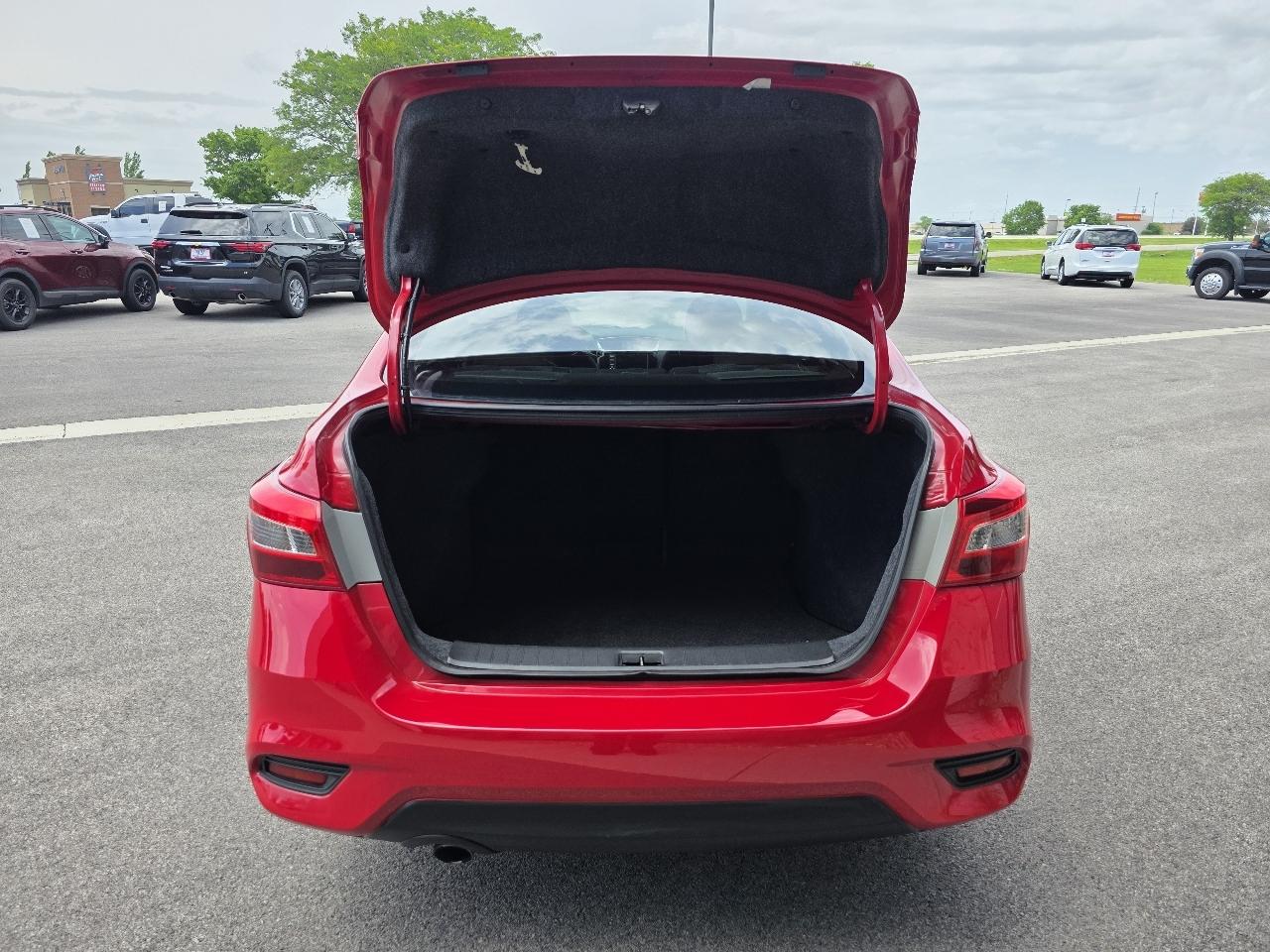 Nissan Sentra SR TURBO CVT 2019