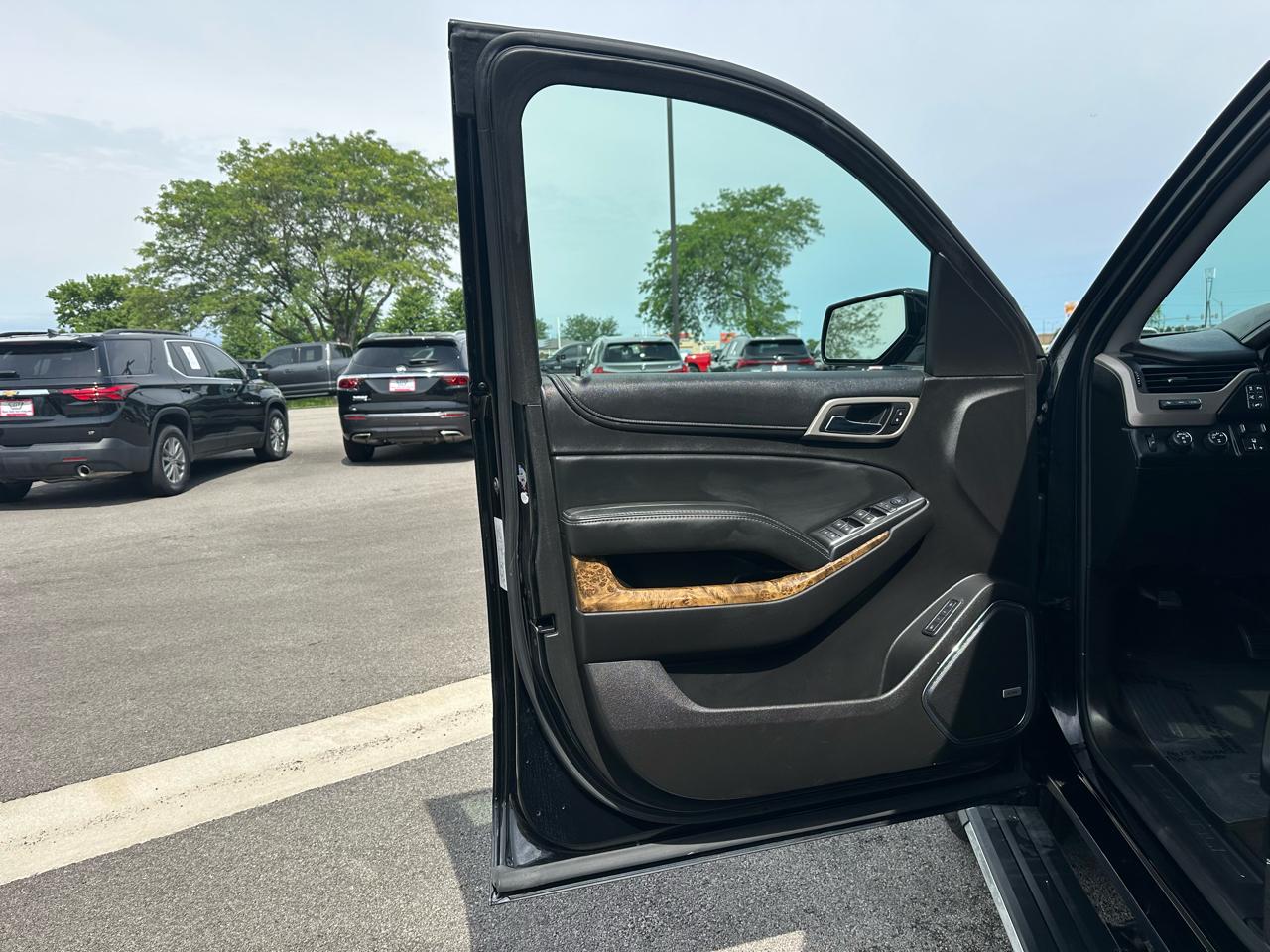 GMC Yukon Denali 4WD 2016