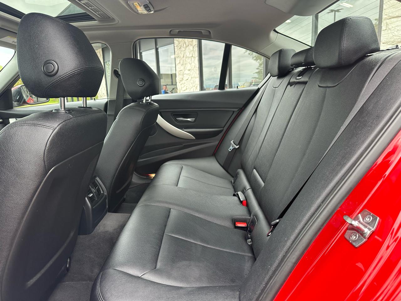 BMW 3-Series 320i xDrive 2015