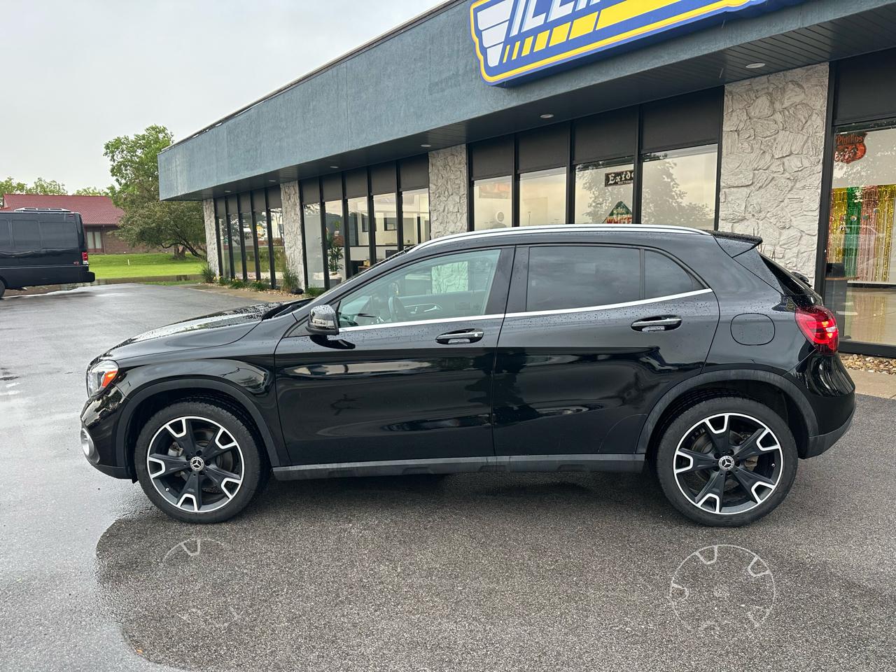 Mercedes-Benz GLA-Class GLA250 4MATIC 2020