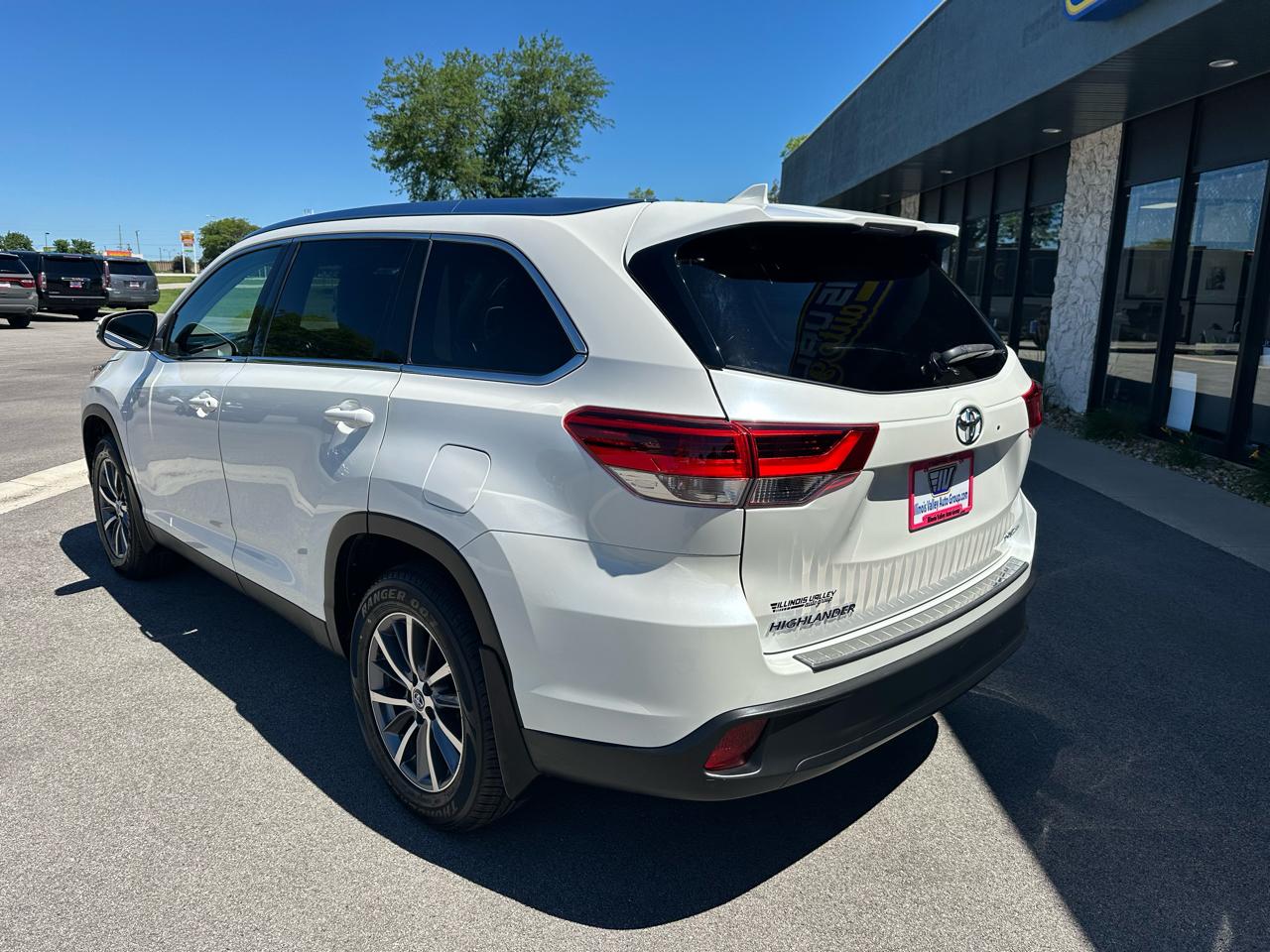 Toyota Highlander XLE AWD V6 2019