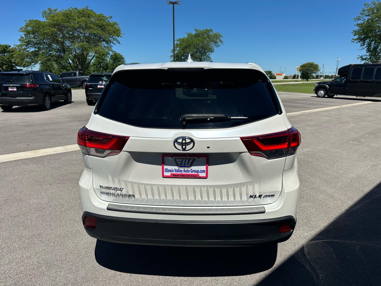 Toyota Highlander XLE AWD V6 2019