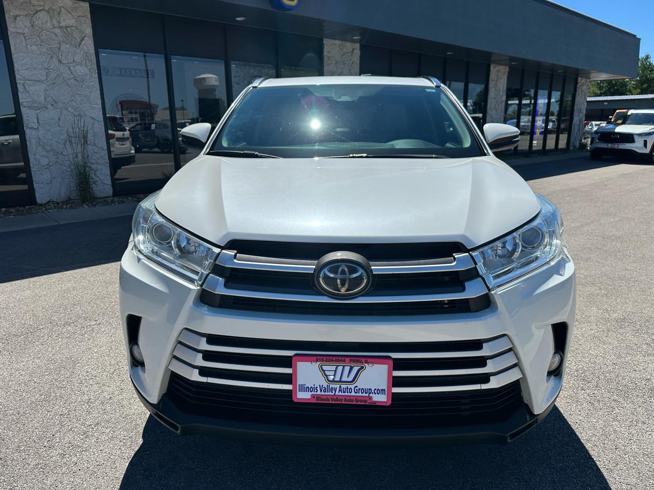 Toyota Highlander XLE AWD V6 2019