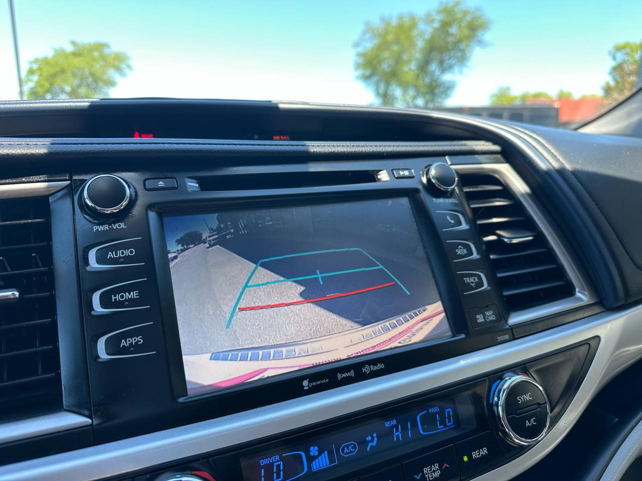Toyota Highlander XLE AWD V6 2019