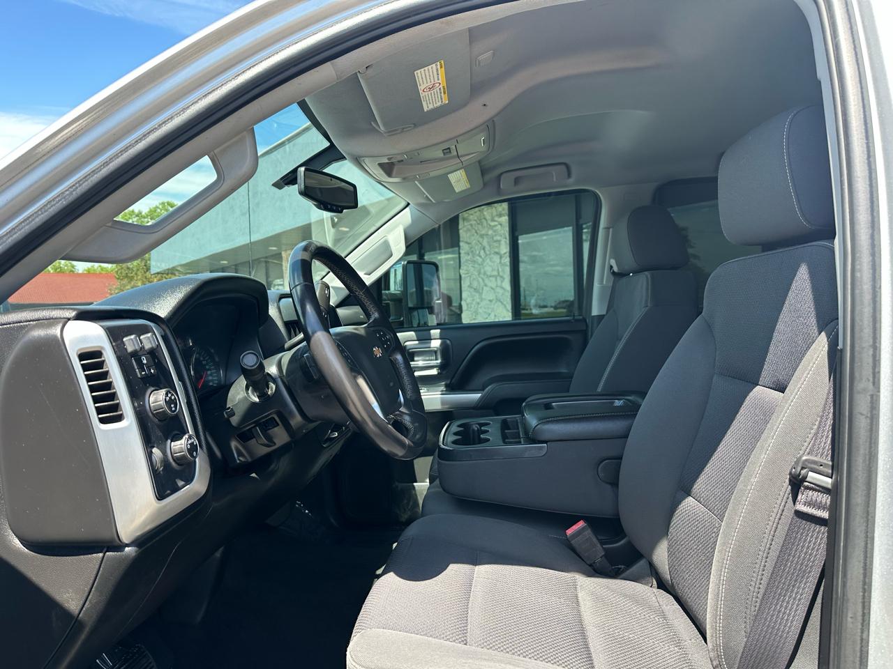 Chevrolet Silverado 2500HD LT Crew Cab 4WD 2016