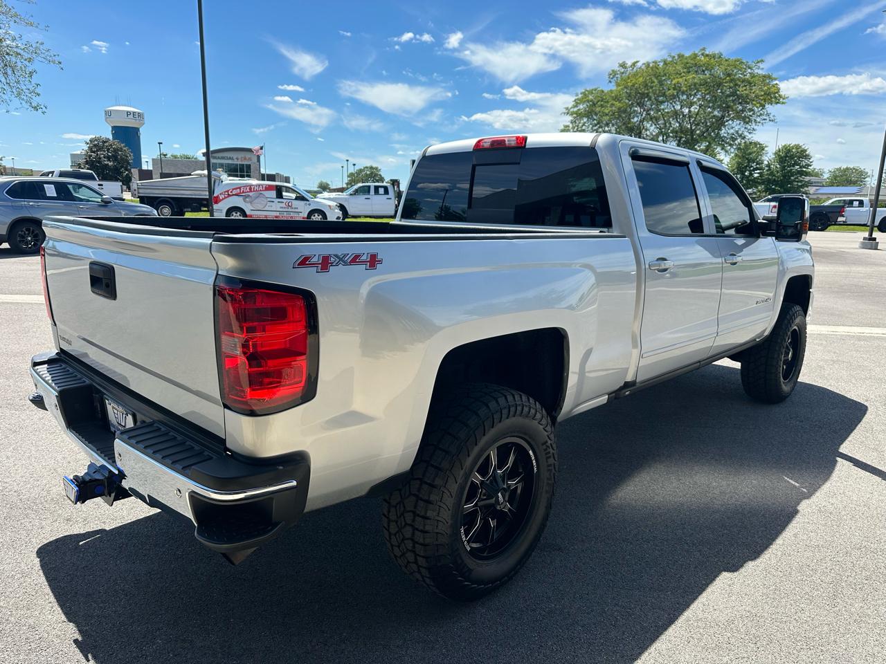 Chevrolet Silverado 2500HD LT Crew Cab 4WD 2016