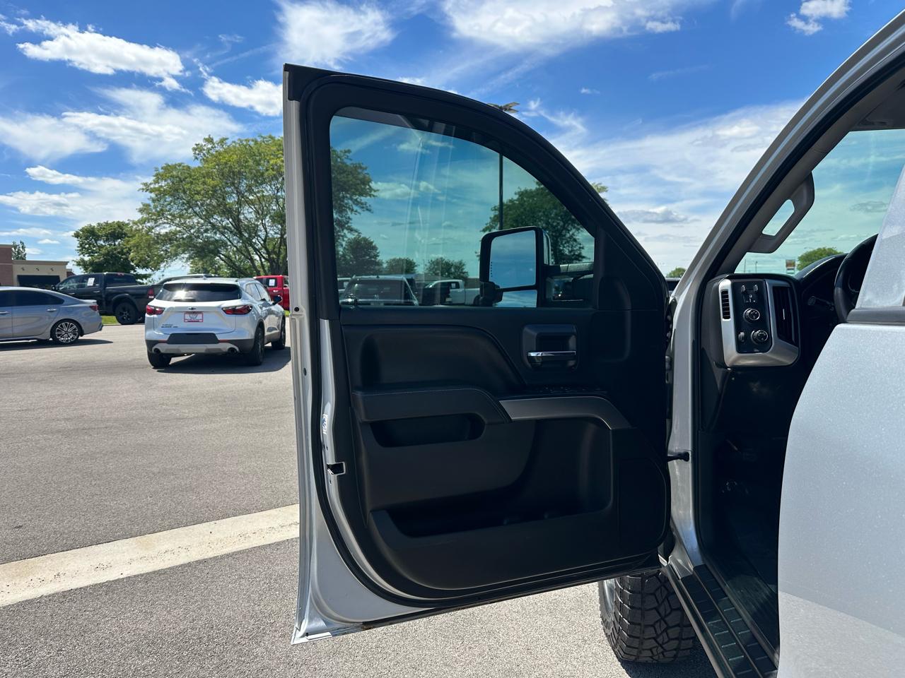 Chevrolet Silverado 2500HD LT Crew Cab 4WD 2016