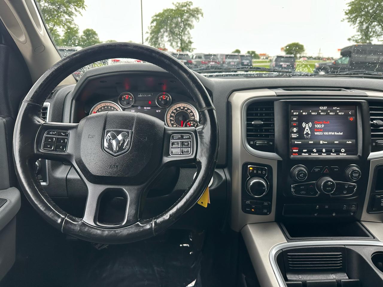RAM 1500 Big Horn Crew Cab 4WD 2018