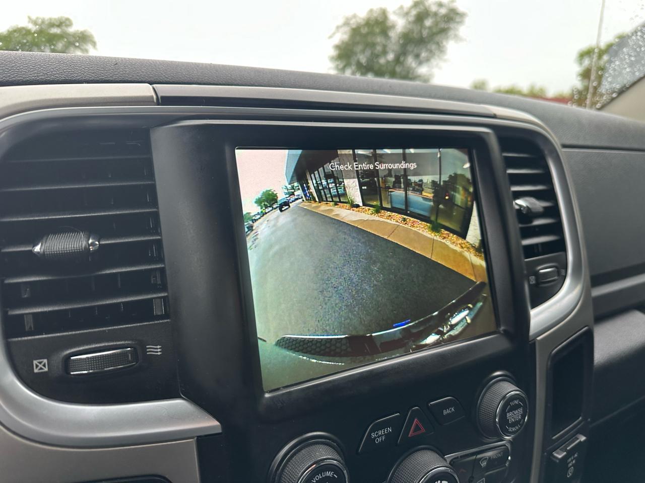 RAM 1500 Big Horn Crew Cab 4WD 2018