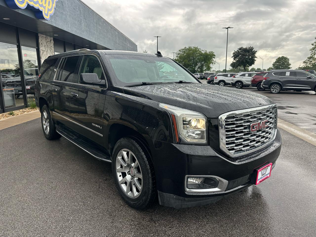 GMC Yukon XL Denali 4WD 2019
