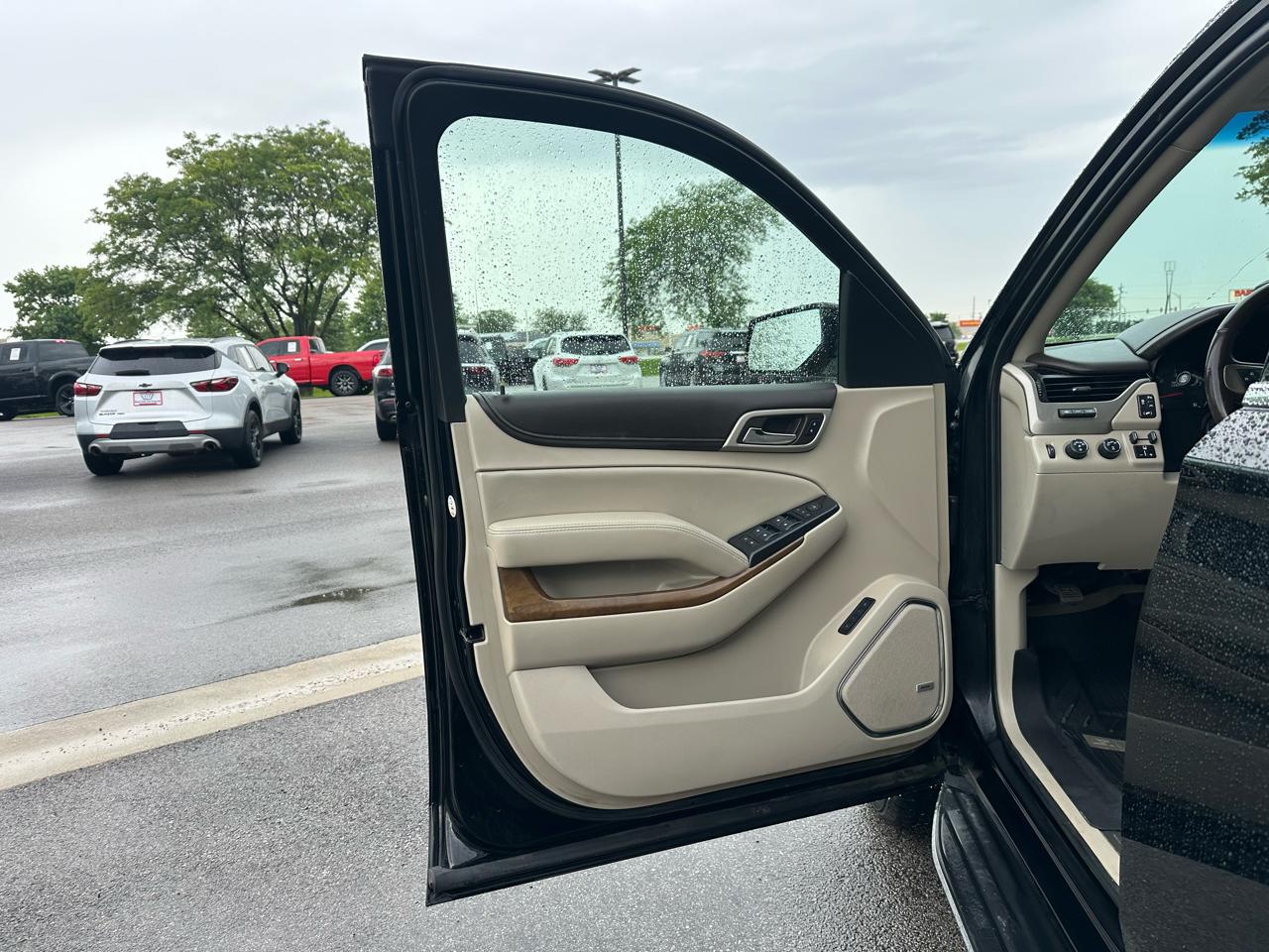 GMC Yukon XL Denali 4WD 2019