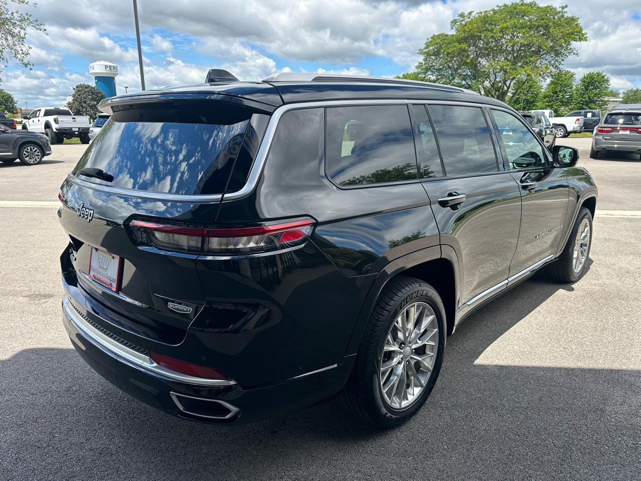 Jeep Grand Cherokee L Summit 4WD 2021