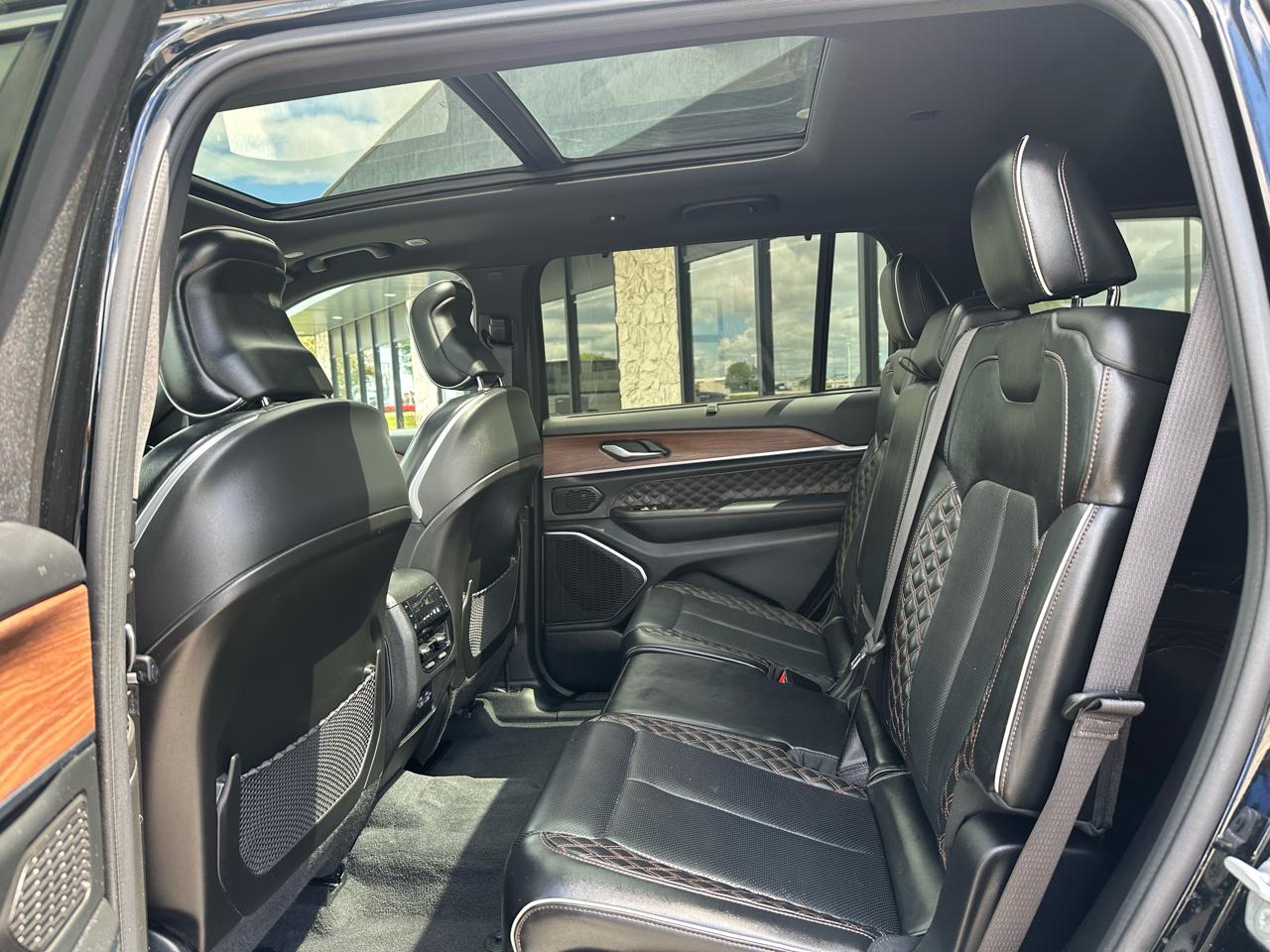 Jeep Grand Cherokee L Summit 4WD 2021